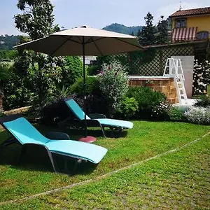 Casa vacanze Il Giardino Di Laura, Mommio